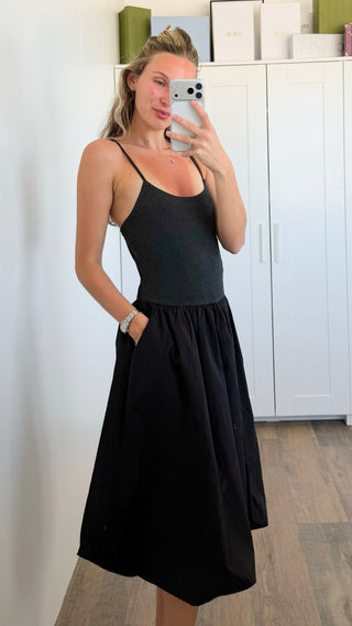 Modern Bubble Dress - Black