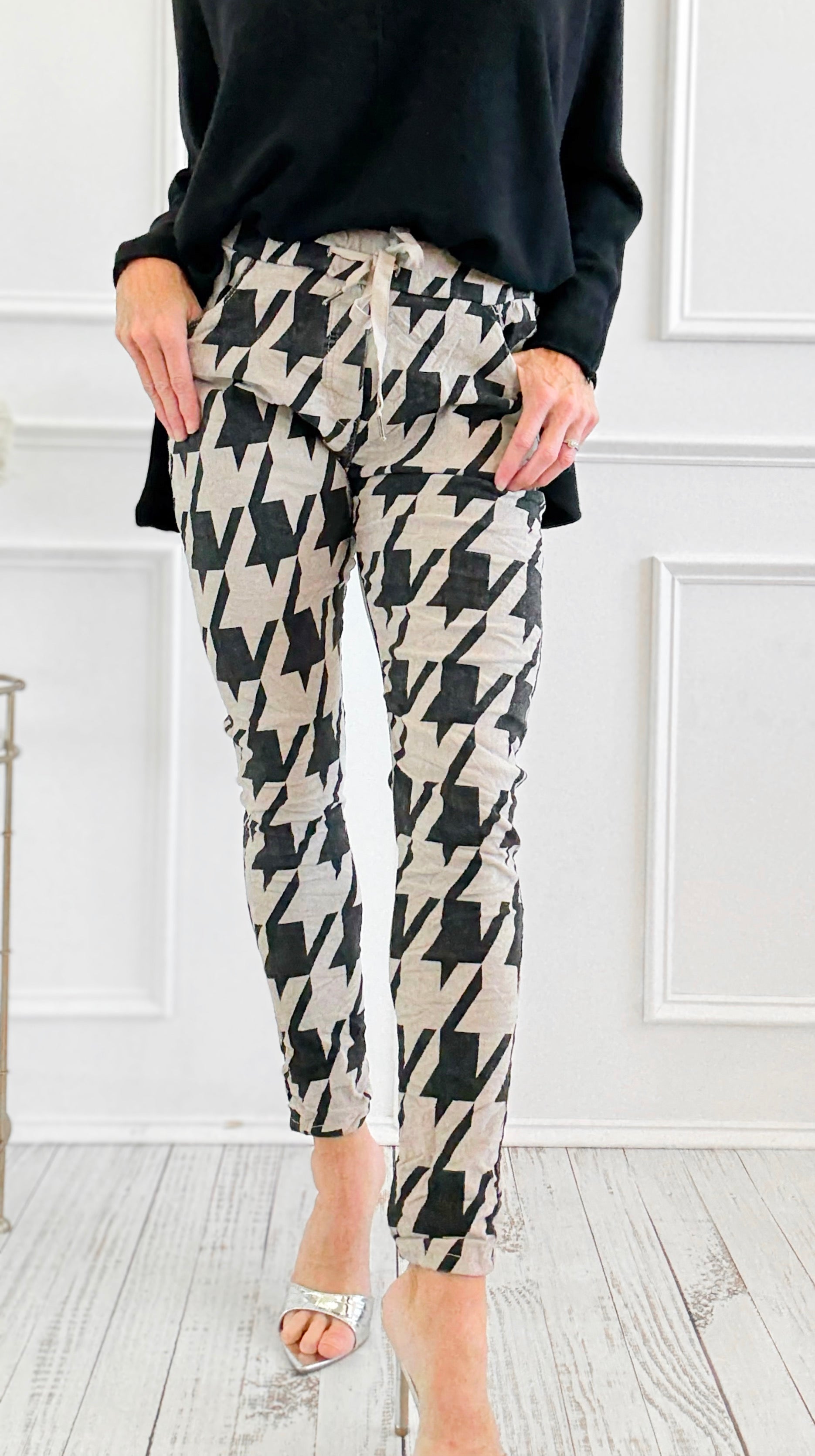 Italian Houndstooth Corduroy Crinkle Joggers-180 Joggers-V6-Coastal Bloom Boutique, find the trendiest versions of the popular styles and looks Located in Indialantic, FL