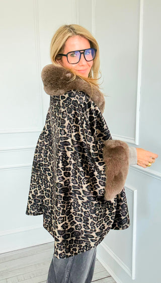 Faux Fur Collar & Cuff Poncho - Leopard
