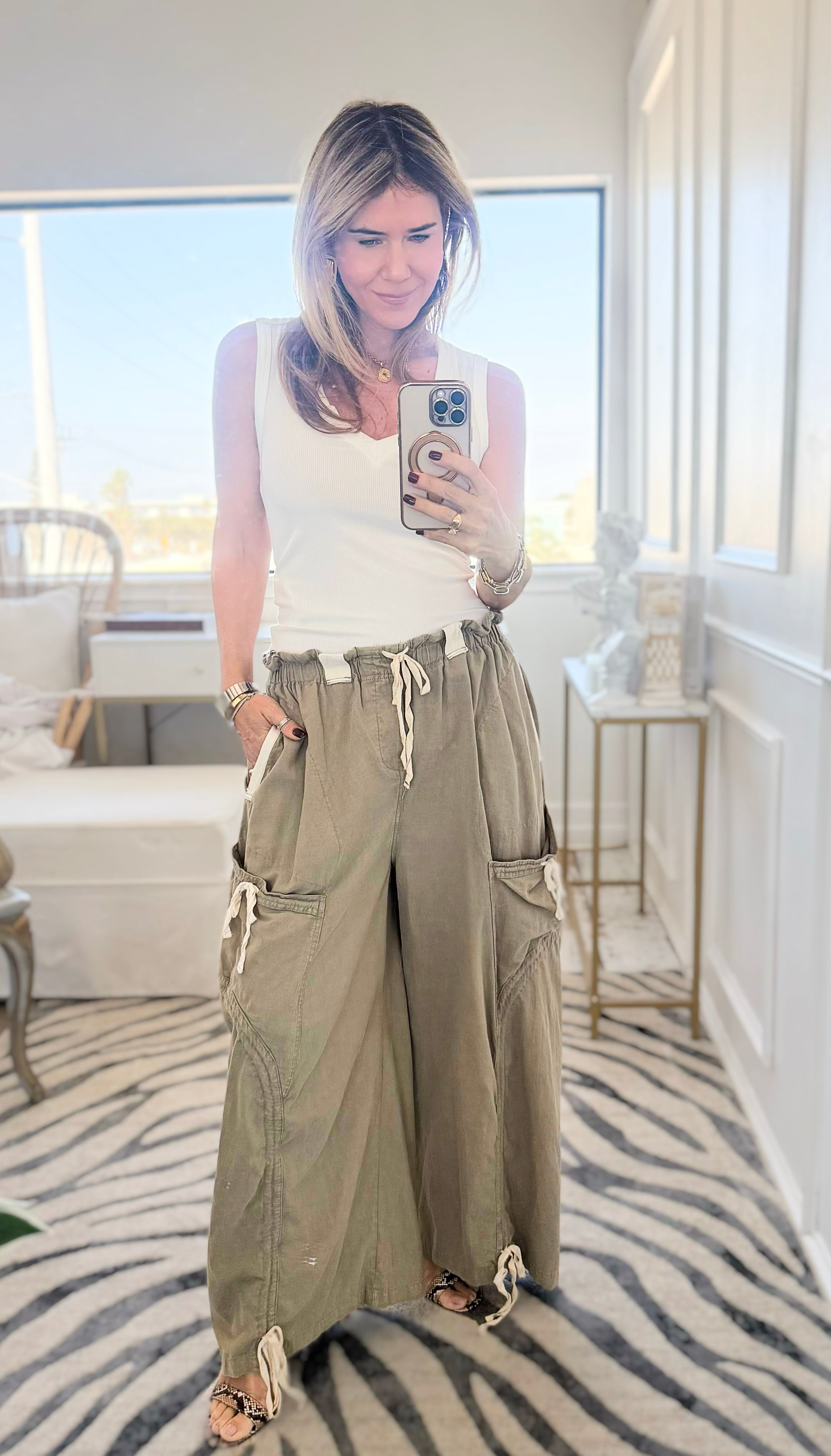 Wide-Leg Drawstring Cotton Pants -Olive