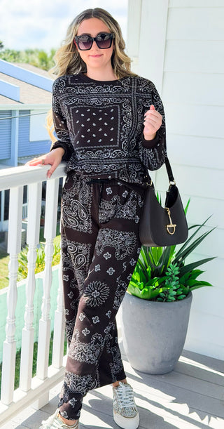 Bandana Chic Italian Sweatshirt - Brown