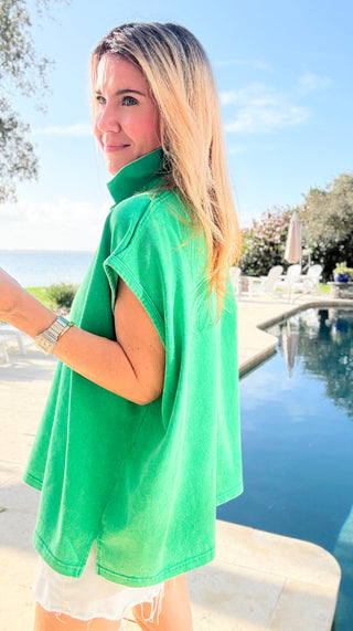 Sunlit Ease Top -  Kelly Green