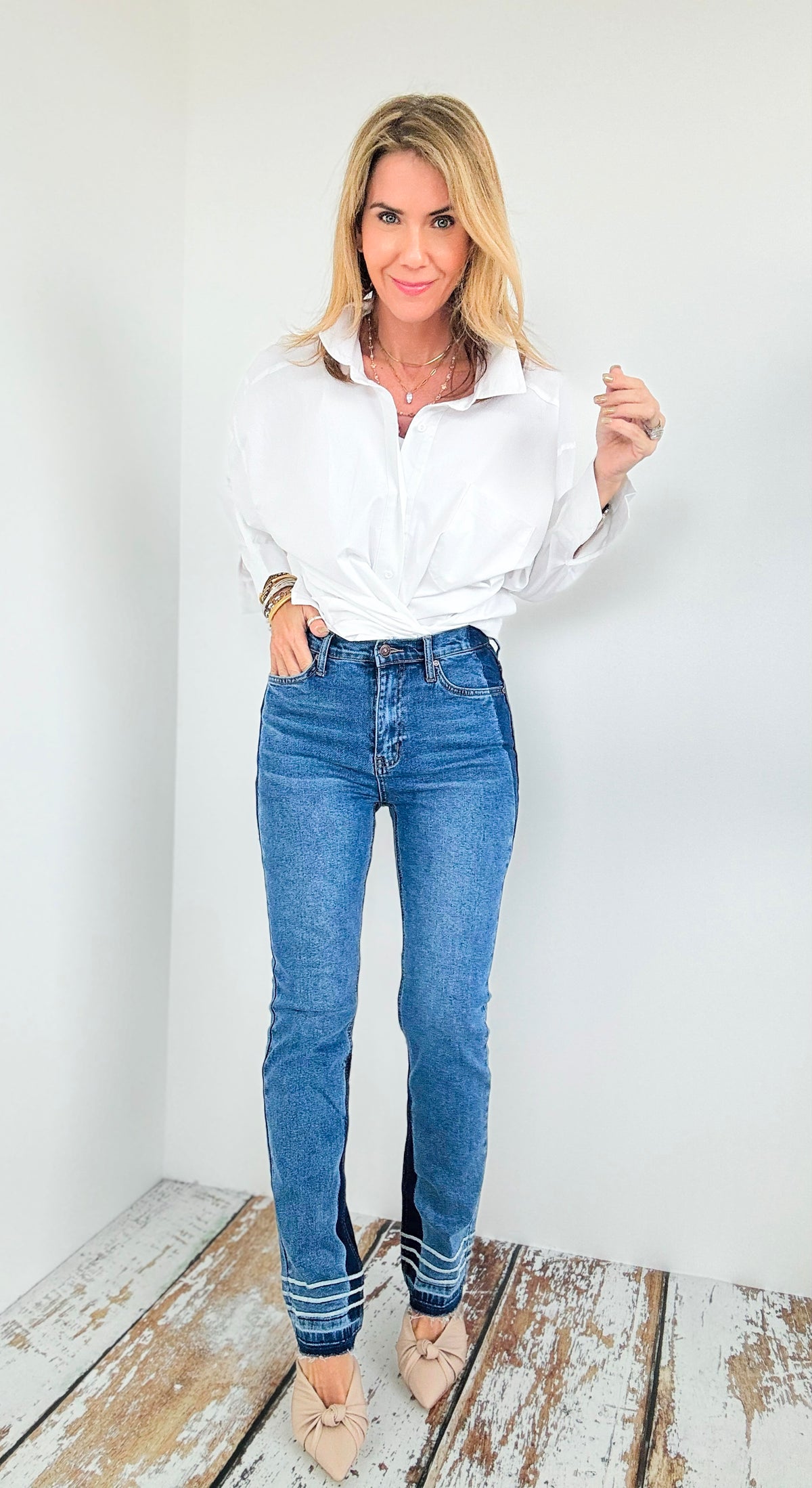 Frayed High Rise Jeans-170 Bottoms-Vibrant M.i.U-Coastal Bloom Boutique, find the trendiest versions of the popular styles and looks Located in Indialantic, FL