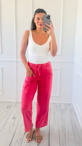 Off-Duty Wide-Leg Jogger Pants - Candy Red