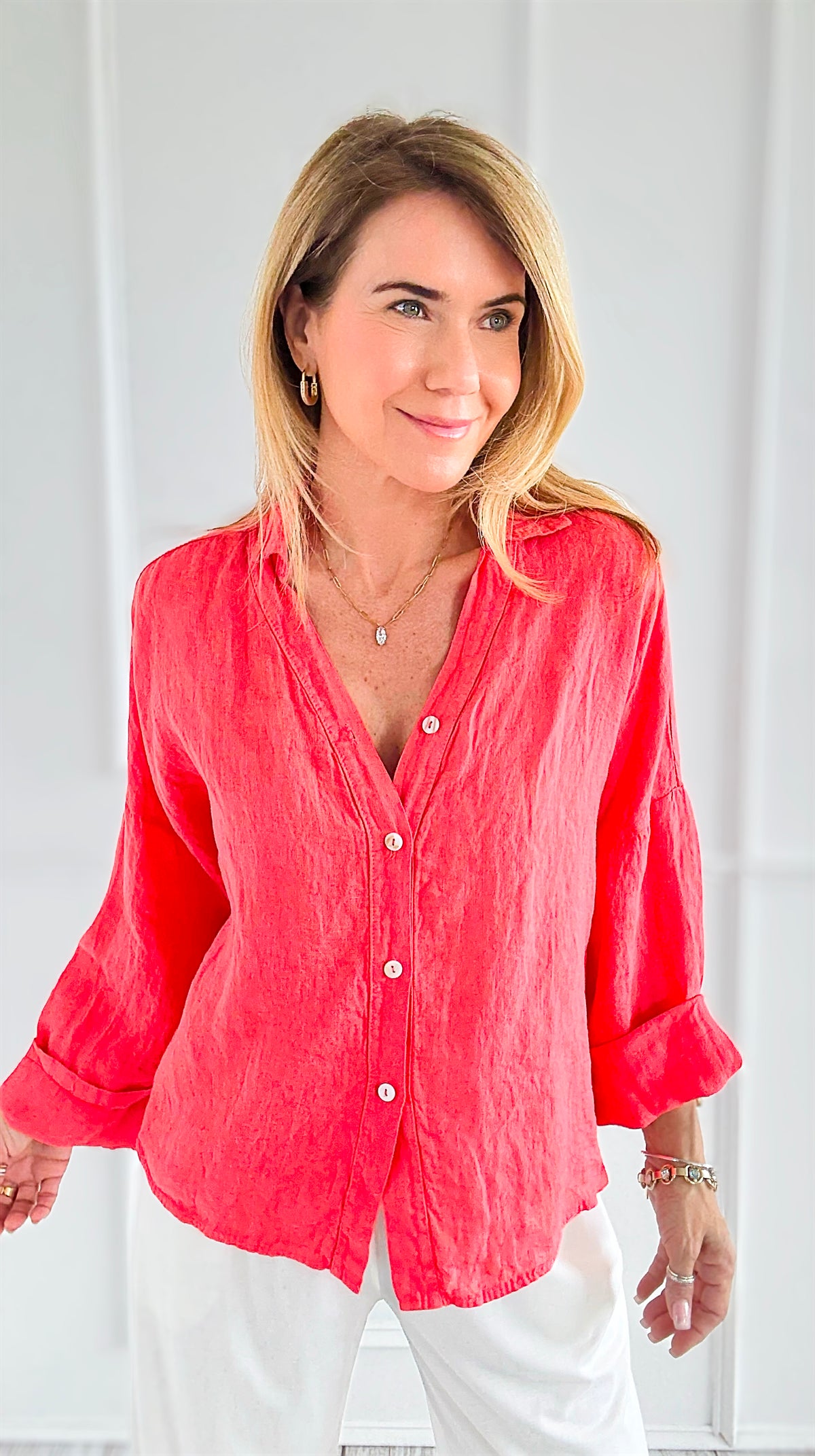 Coastline Italian Linen Top-110 short Sleeve Top-Italianissimo-Coastal Bloom Boutique, find the trendiest versions of the popular styles and looks Located in Indialantic, FL