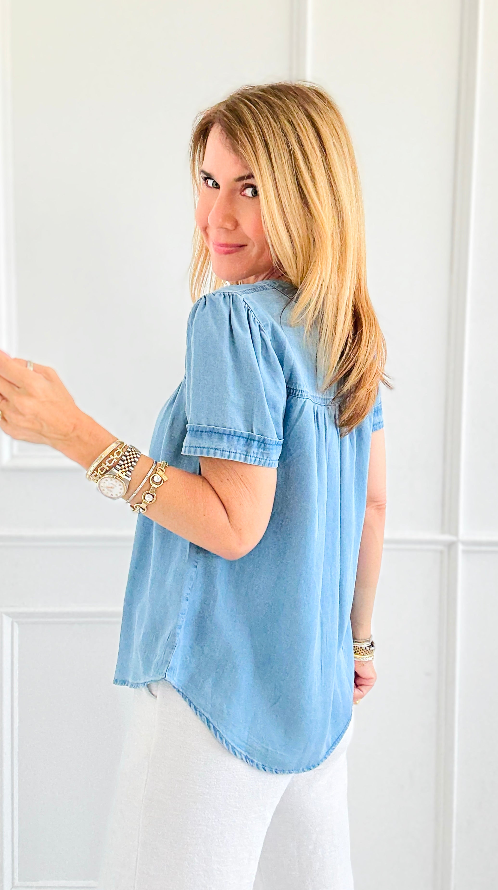 Relaxed V-Neck Chambray Top-110 Short Sleeve Tops-Blu Pepper-Coastal Bloom Boutique, find the trendiest versions of the popular styles and looks Located in Indialantic, FL