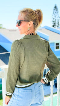 Varsity Lines Popover Top