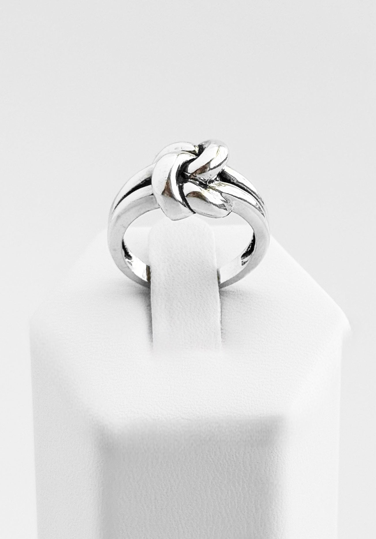 Eternal Knot Ring-230 Jewelry-Oriental Treasure-Coastal Bloom Boutique, find the trendiest versions of the popular styles and looks Located in Indialantic, FL