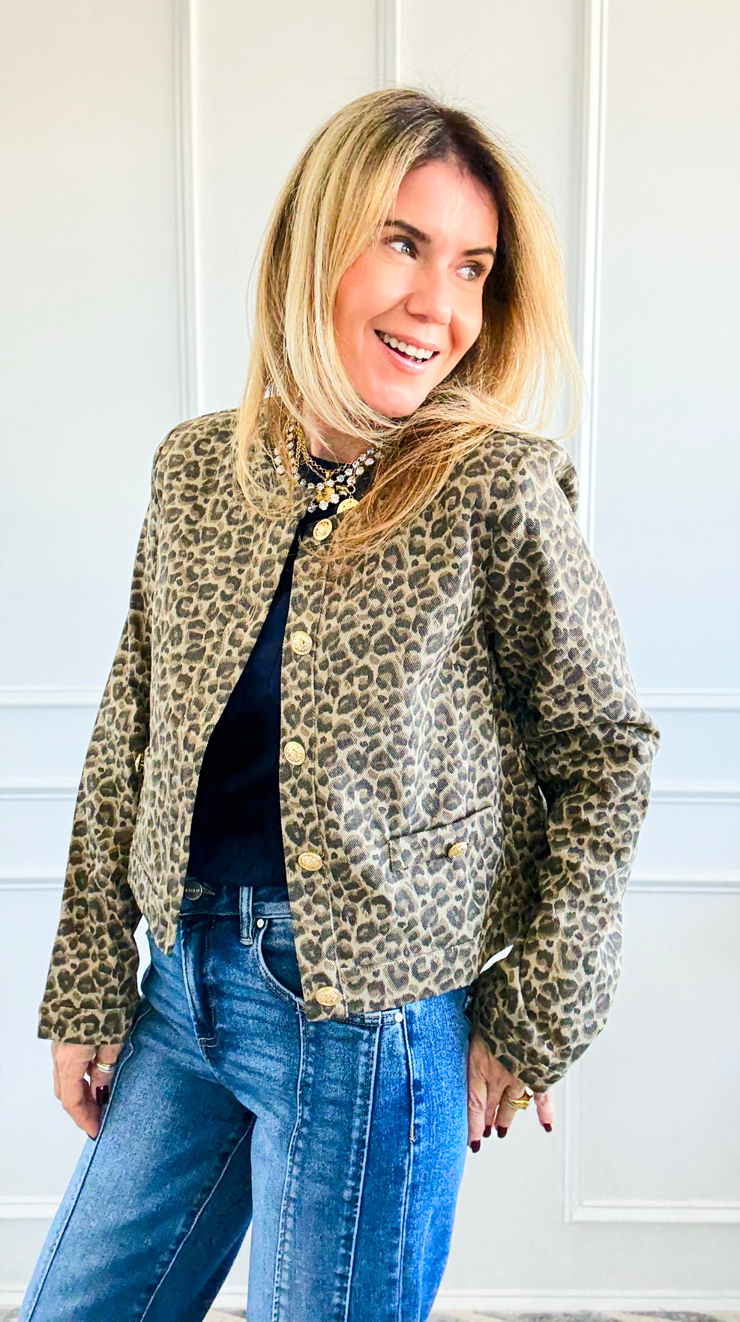 Leopard Printed Cropped Jacket