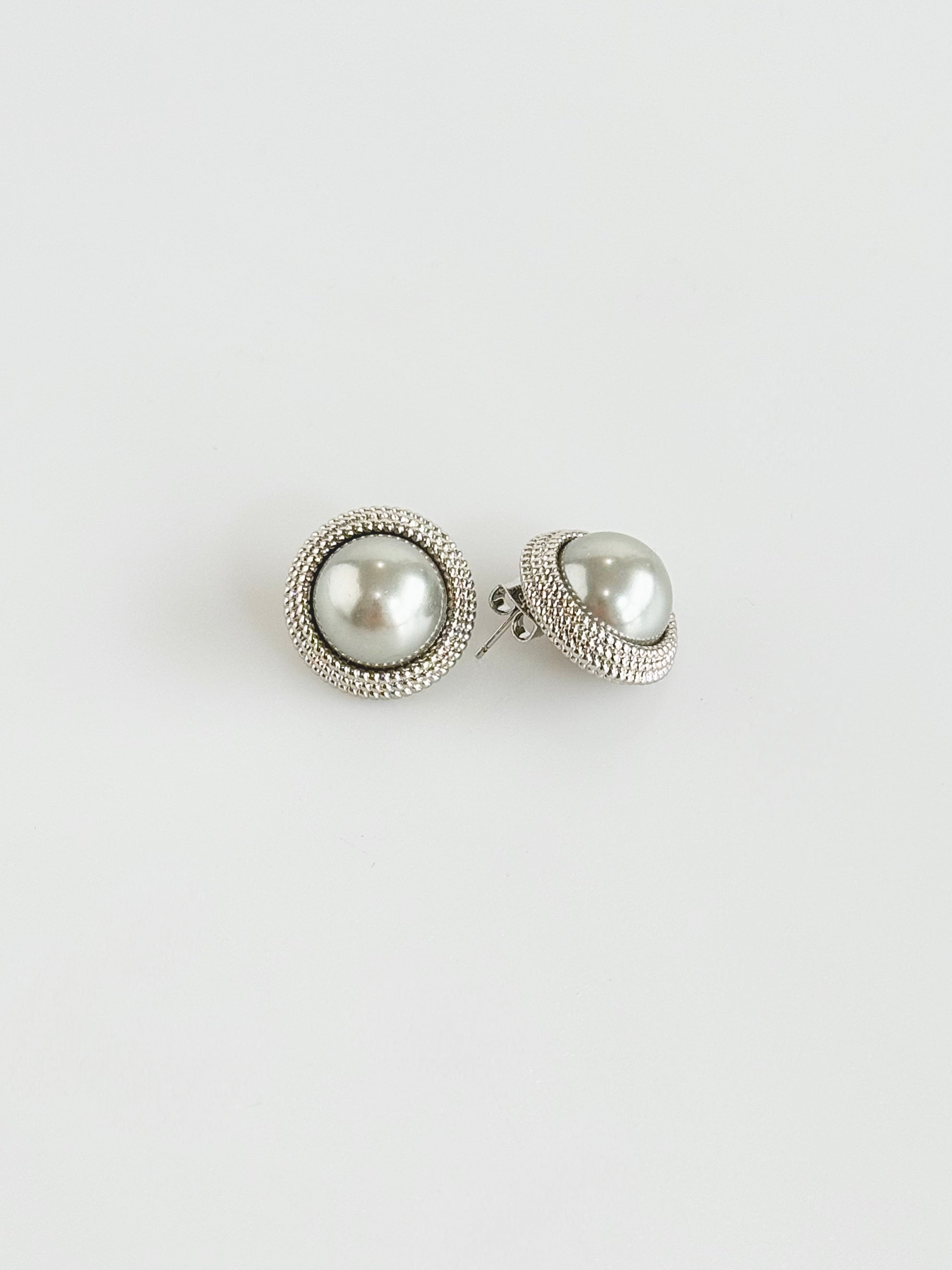 Regal Radiance Grey Pearl Earrings- Silver-230 Jewelry-NYW-Coastal Bloom Boutique, find the trendiest versions of the popular styles and looks Located in Indialantic, FL