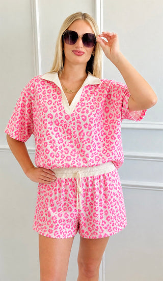 A Bold Contrast Playful Leopard Set