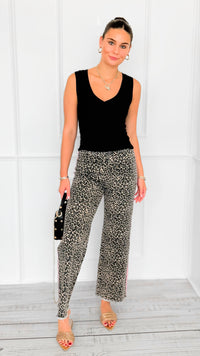 Power Play Contrast Panel Pants-170 Bottoms-BIBI-Coastal Bloom Boutique, find the trendiest versions of the popular styles and looks Located in Indialantic, FL