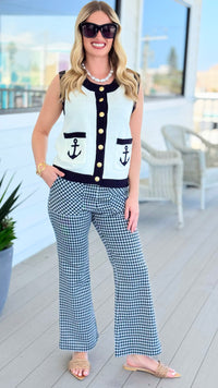 Two-Tone Buttoned Vest