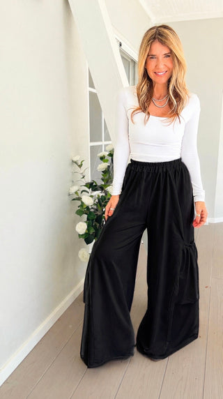 Moon Big Pocket Italian Pants- Black