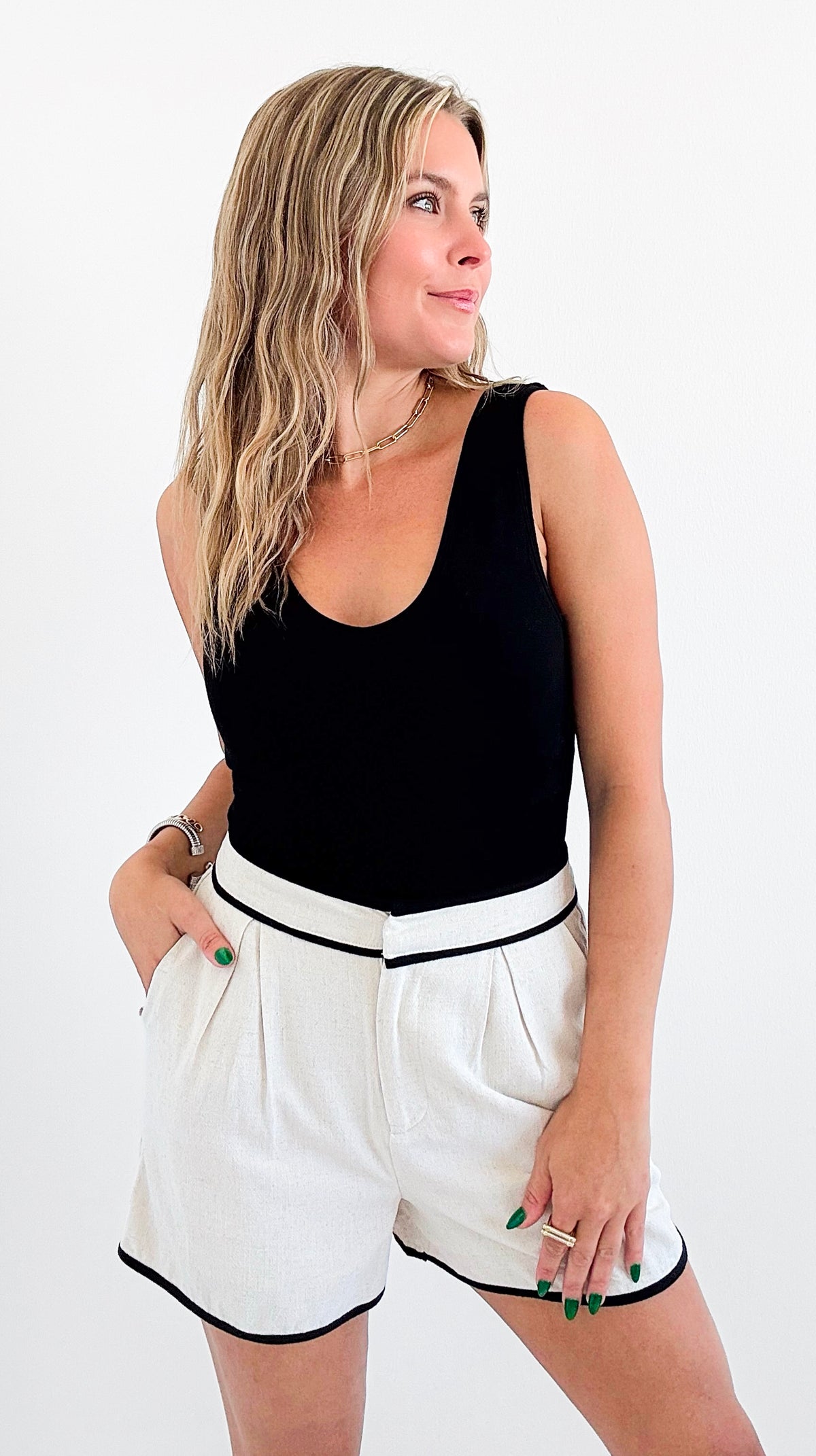 Contrast Linen Shorts-170 Bottoms-Blu Pepper-Coastal Bloom Boutique, find the trendiest versions of the popular styles and looks Located in Indialantic, FL