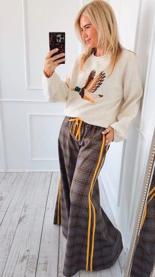 Flying Duck Graphic Sweater - Oatmeal