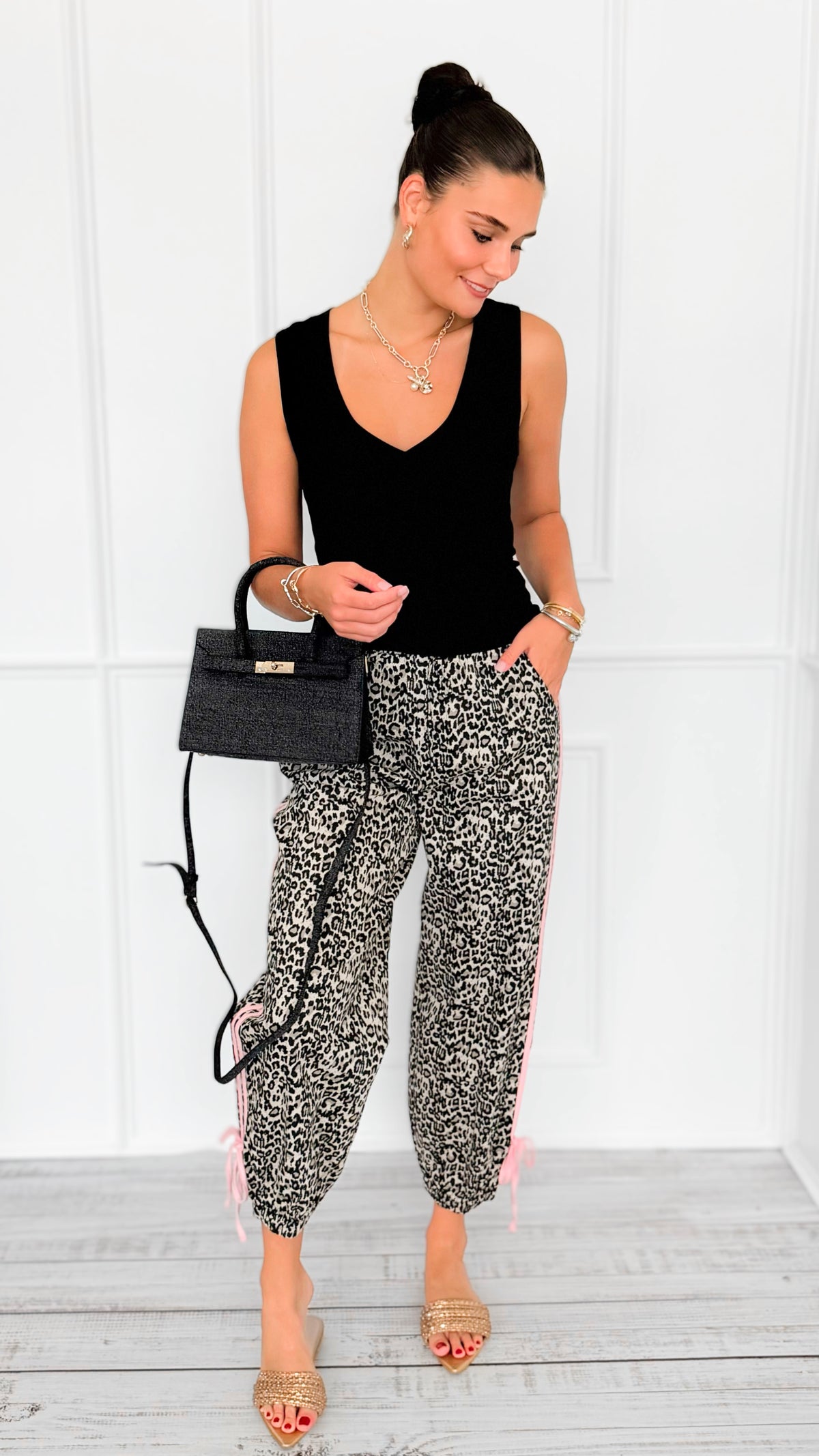 Fast Track Contrast Tie Joggers-180 Joggers-BIBI-Coastal Bloom Boutique, find the trendiest versions of the popular styles and looks Located in Indialantic, FL
