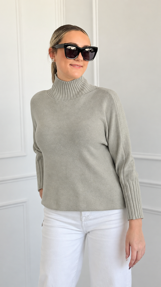 Break Free Long Sleeve Italian Sweater Top - Sand Beige