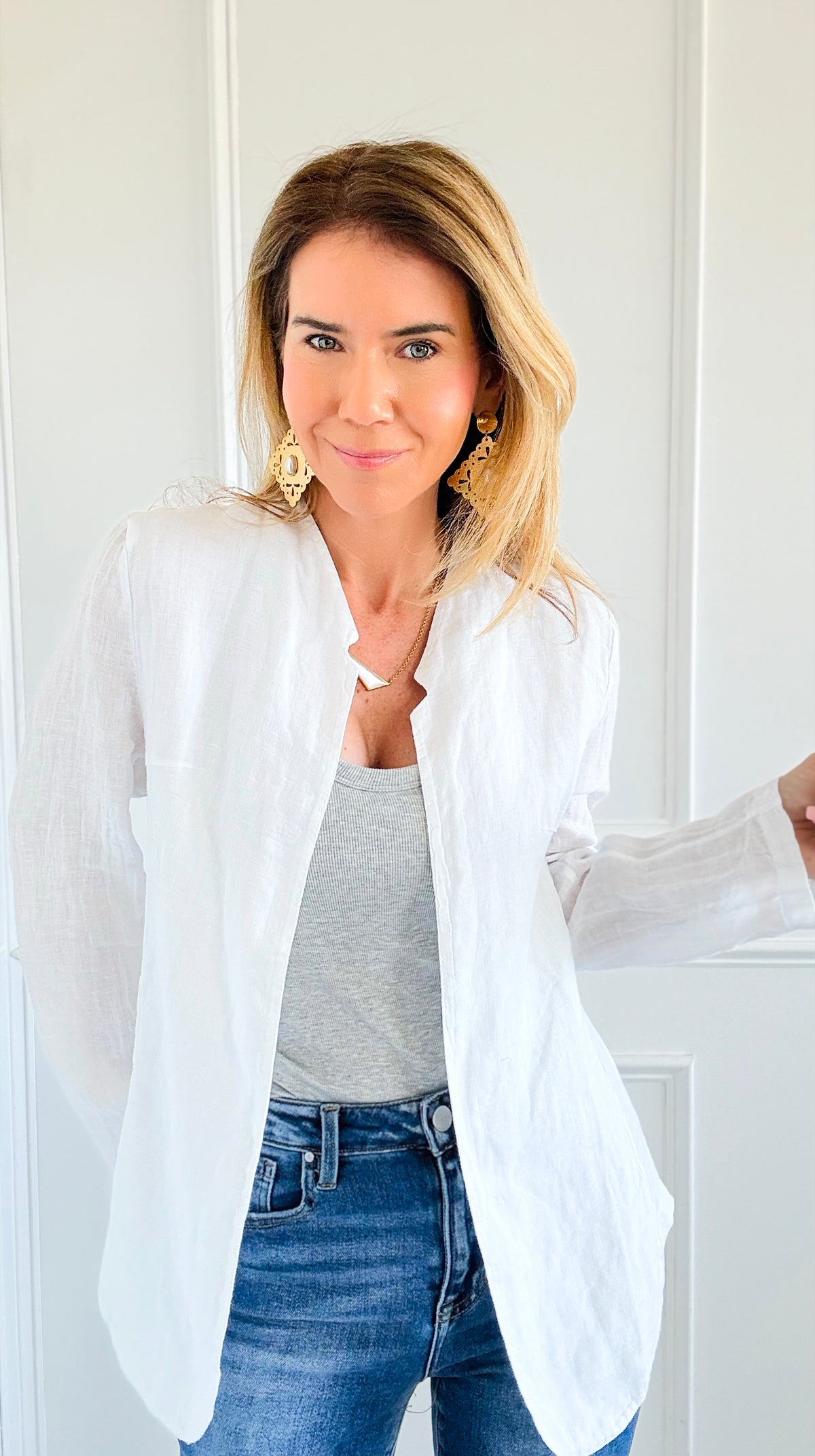 Breezy Linen Italian Blazer- White-160 Jackets-TEMPO-Coastal Bloom Boutique, find the trendiest versions of the popular styles and looks Located in Indialantic, FL