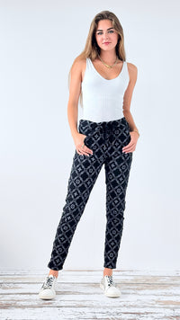 Clover Italian Joggers- Black-pants-Italianissimo-Coastal Bloom Boutique, find the trendiest versions of the popular styles and looks Located in Indialantic, FL