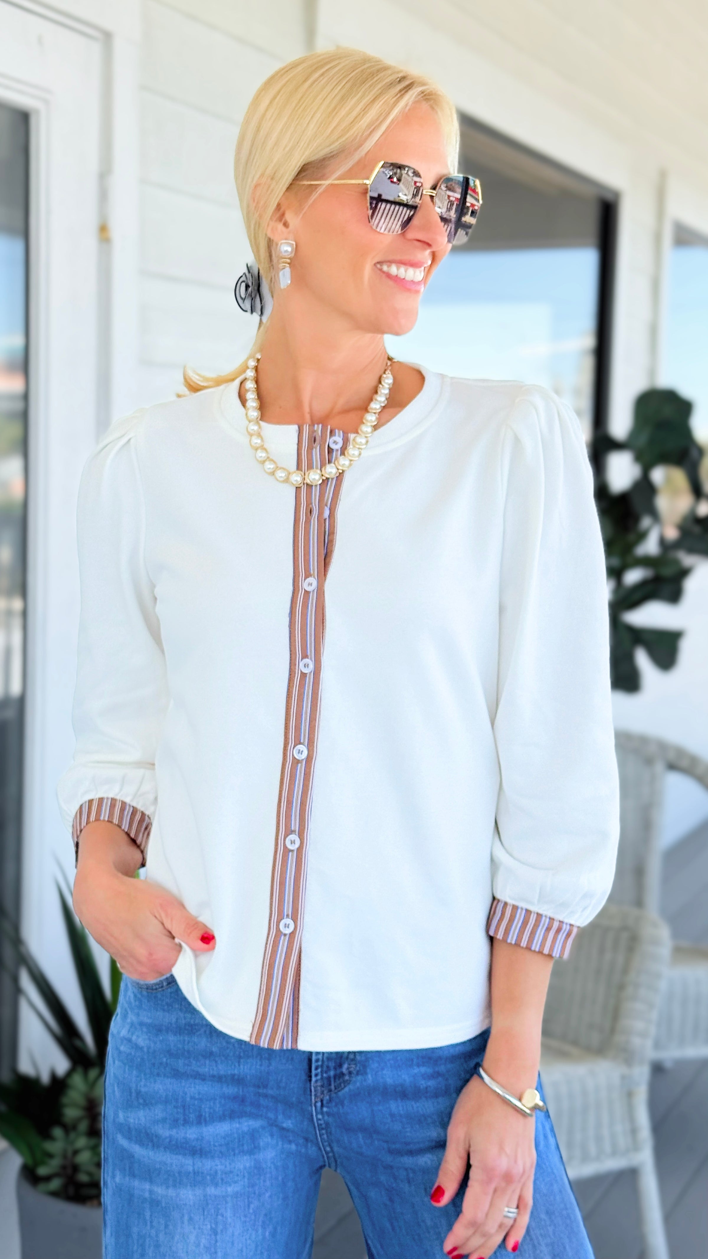 Button Trim Puff Sleeve Top