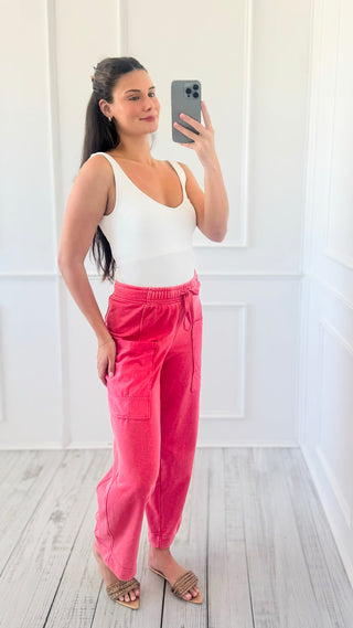 Off-Duty Wide-Leg Jogger Pants - Candy Red