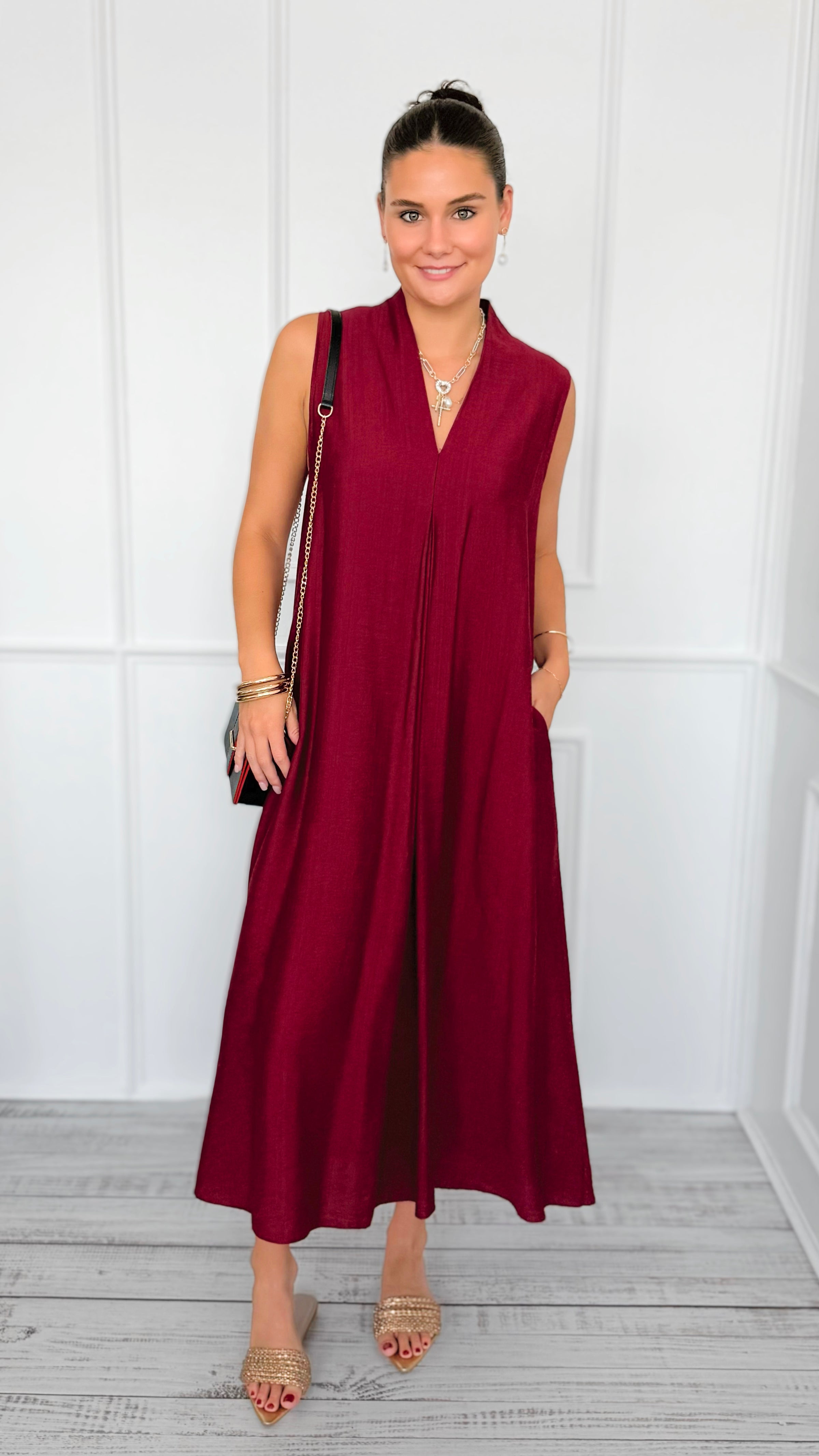 Tiara Texture Sleeveless Italian Dress-200 Dresses/Jumpsuits/Rompers-Italianissimo-Coastal Bloom Boutique, find the trendiest versions of the popular styles and looks Located in Indialantic, FL