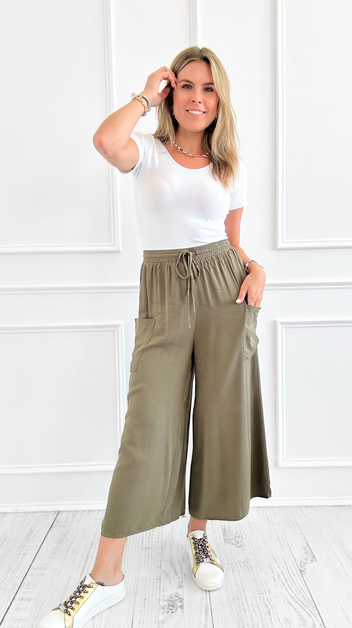 Laid-Back Luxe Wide Leg Cargo Pants - Olive-170 Bottoms-DOE AND RAE-Coastal Bloom Boutique, find the trendiest versions of the popular styles and looks Located in Indialantic, FL