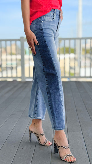 Split Decision Two-Tone Barrel Crop Jean