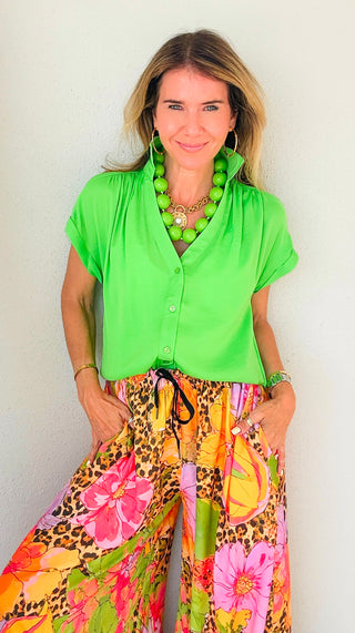 Button Front Top - Green Glow