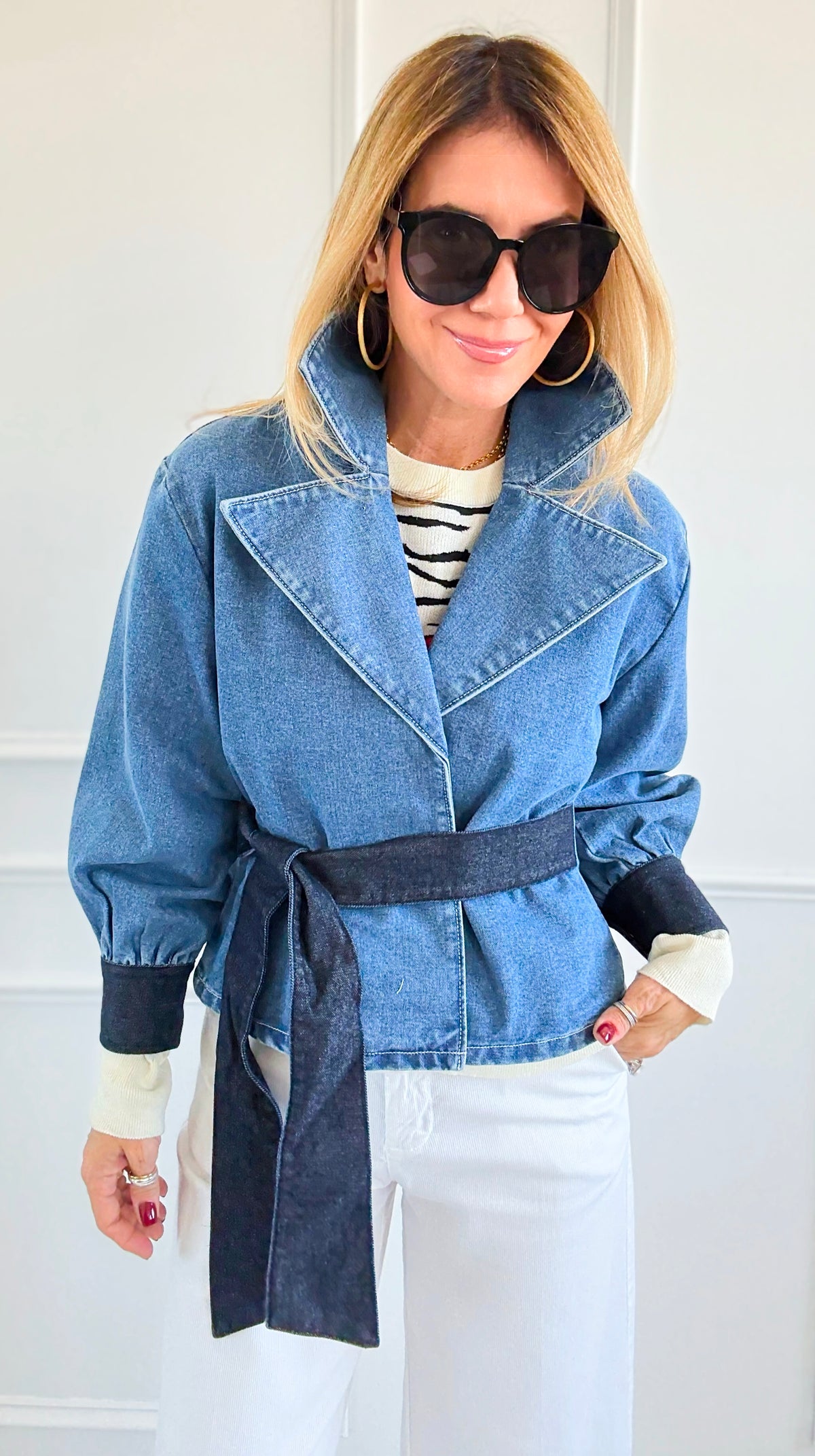 Contrast Charm Denim Jacket-160 Jackets-ROUSSEAU-Coastal Bloom Boutique, find the trendiest versions of the popular styles and looks Located in Indialantic, FL
