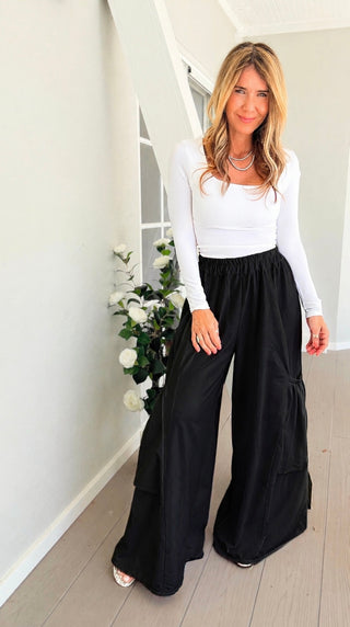 Moon Big Pocket Italian Pants- Black