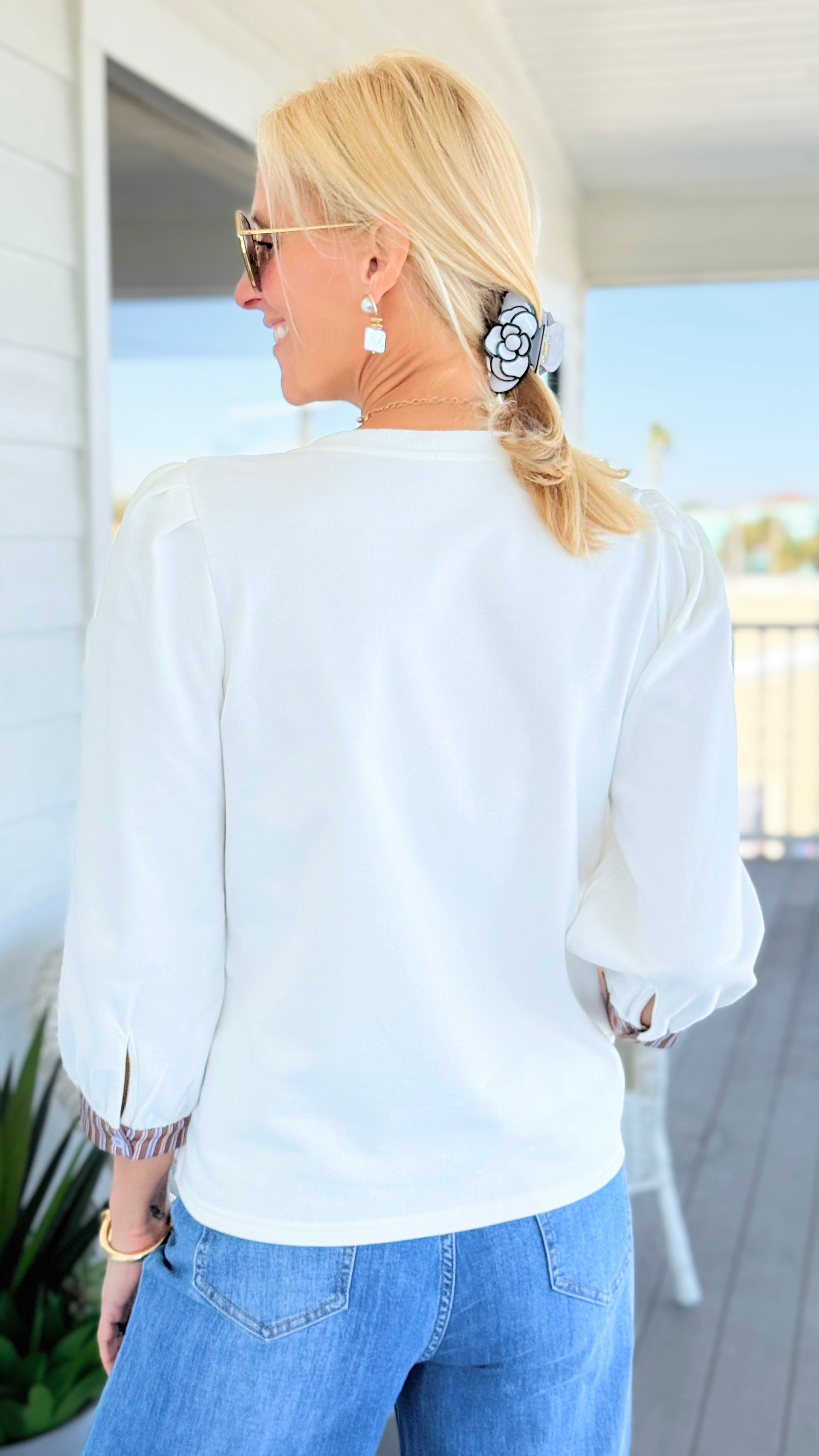 Button Trim Puff Sleeve Top