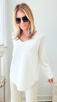 Soho Italian V-Neck Pullover - Off White-140 Sweaters-Italianissimo/ Max & D-Coastal Bloom Boutique, find the trendiest versions of the popular styles and looks Located in Indialantic, FL