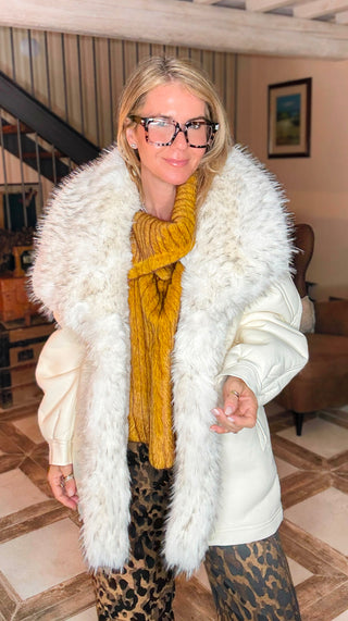 Après Luxe Italian Fur Coat - Cream