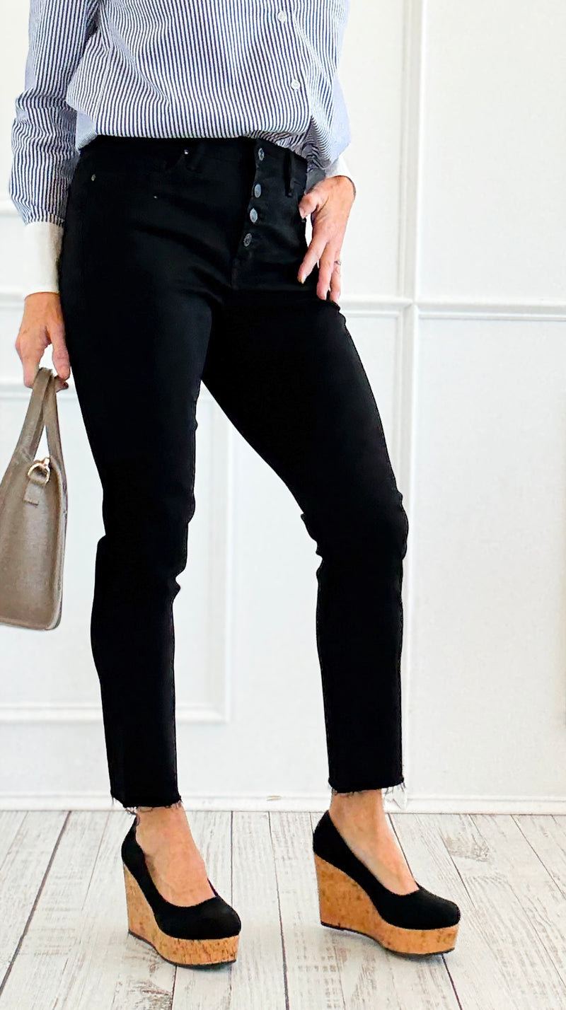 The Easy Crop Denim Pant-190 Denim-Mica Denim-Coastal Bloom Boutique, find the trendiest versions of the popular styles and looks Located in Indialantic, FL