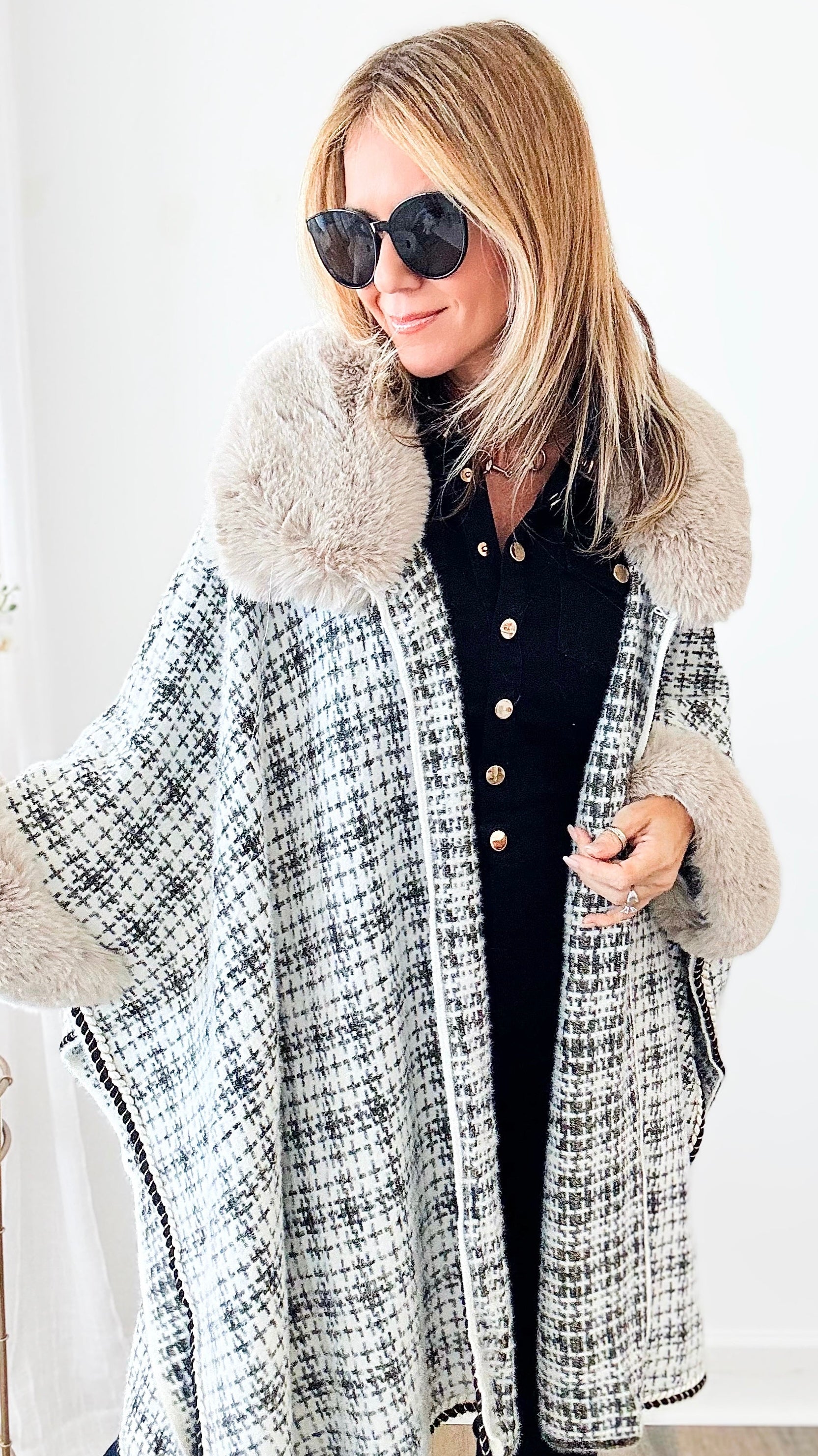 Faux fur clearance cape white