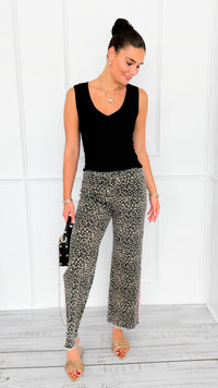 Power Play Contrast Panel Pants-170 Bottoms-BIBI-Coastal Bloom Boutique, find the trendiest versions of the popular styles and looks Located in Indialantic, FL