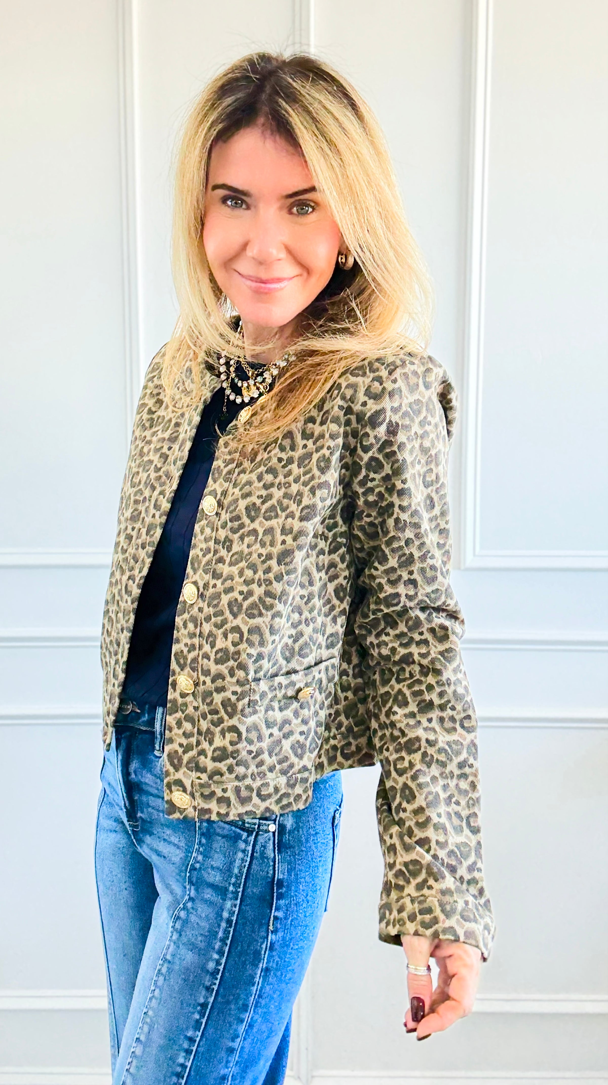 Leopard Printed Cropped Jacket