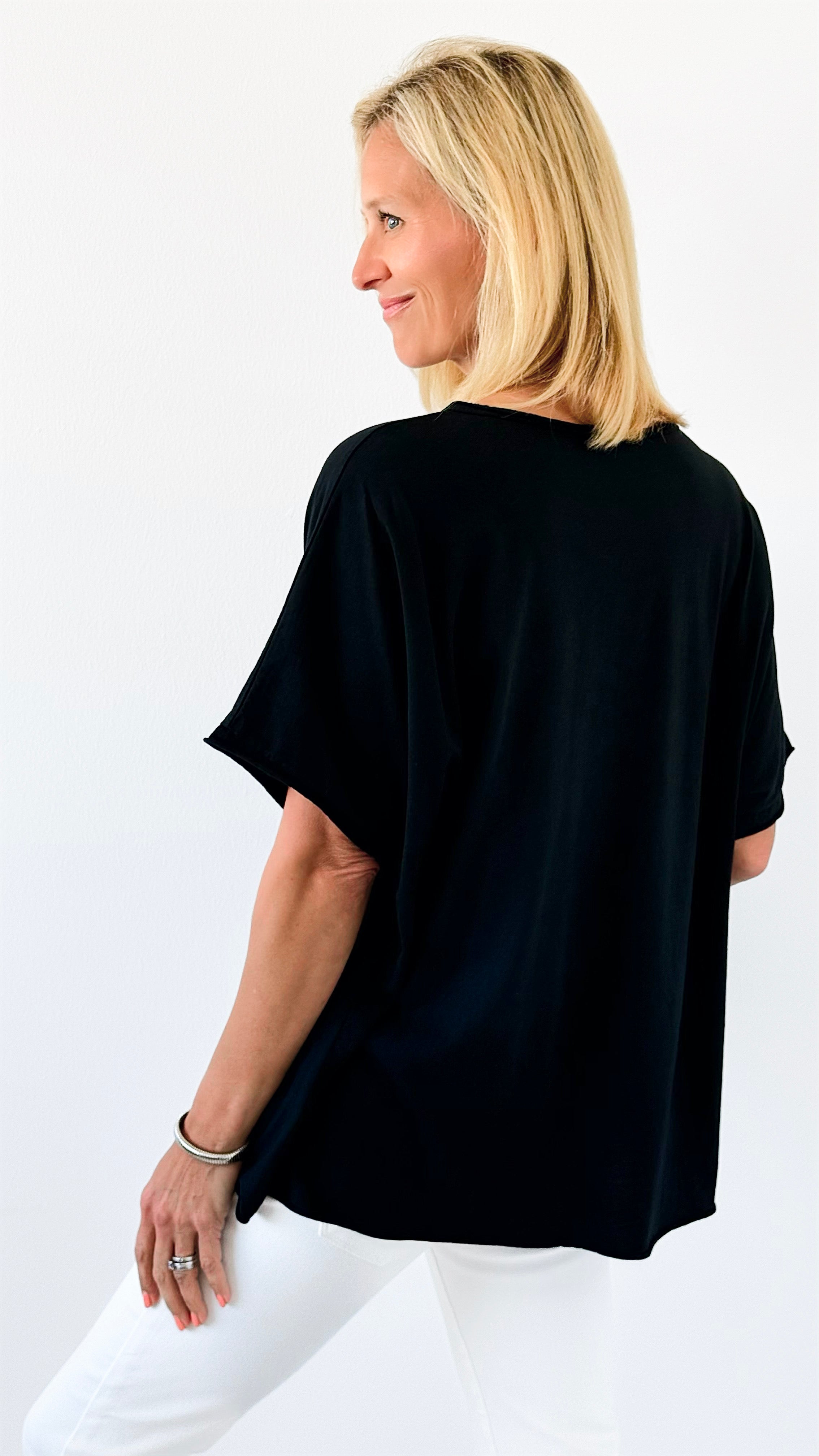 Everyday Italian Relaxed Top-Black-110 short Sleeve Top-Italianissimo-Coastal Bloom Boutique, find the trendiest versions of the popular styles and looks Located in Indialantic, FL