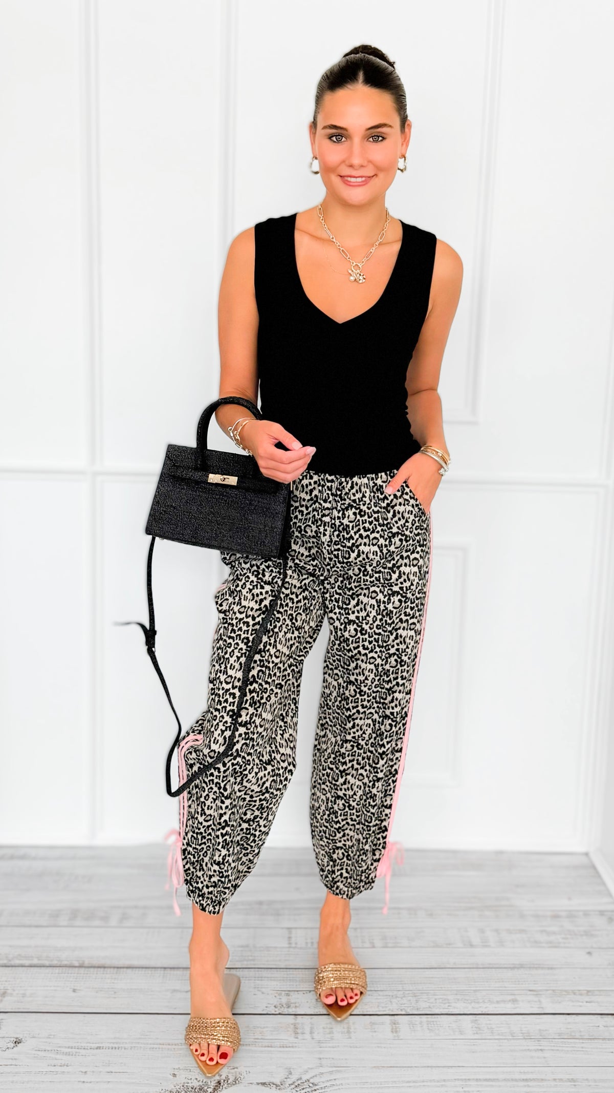 Fast Track Contrast Tie Joggers-180 Joggers-BIBI-Coastal Bloom Boutique, find the trendiest versions of the popular styles and looks Located in Indialantic, FL