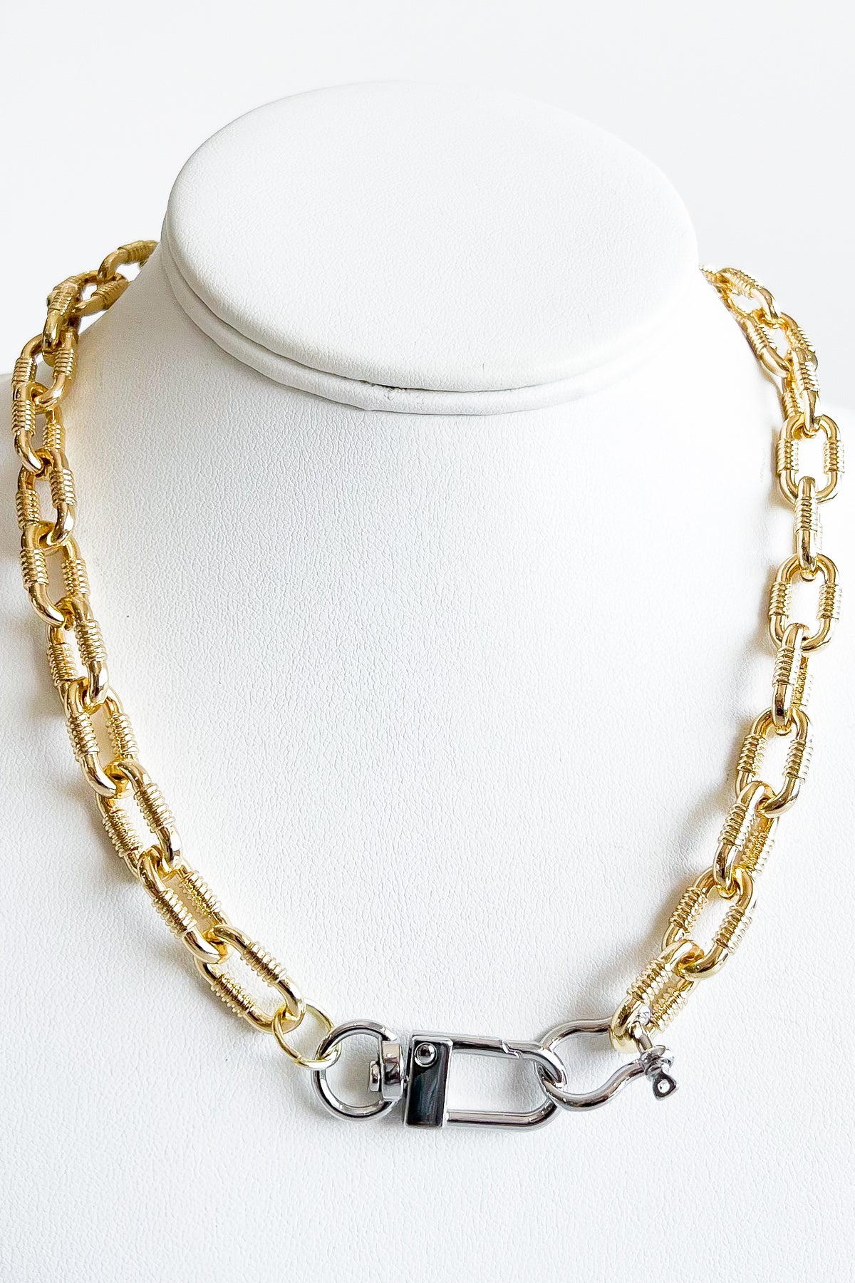 Cable Twist Horsebit Necklace-230 Jewelry-Chasing Bandits-Coastal Bloom Boutique, find the trendiest versions of the popular styles and looks Located in Indialantic, FL