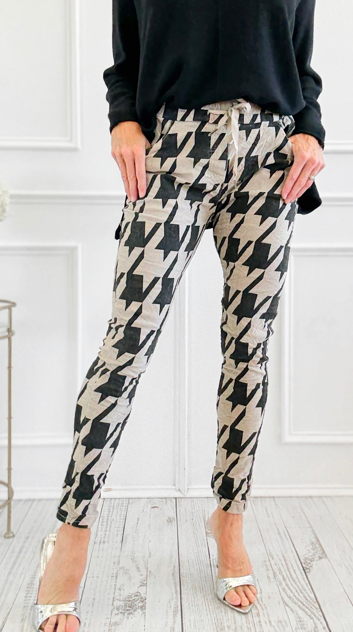 Italian Houndstooth Corduroy Crinkle Joggers-180 Joggers-V6-Coastal Bloom Boutique, find the trendiest versions of the popular styles and looks Located in Indialantic, FL
