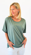 Everyday Italian Relaxed Top-Olive-110 short Sleeve Top-Italianissimo-Coastal Bloom Boutique, find the trendiest versions of the popular styles and looks Located in Indialantic, FL