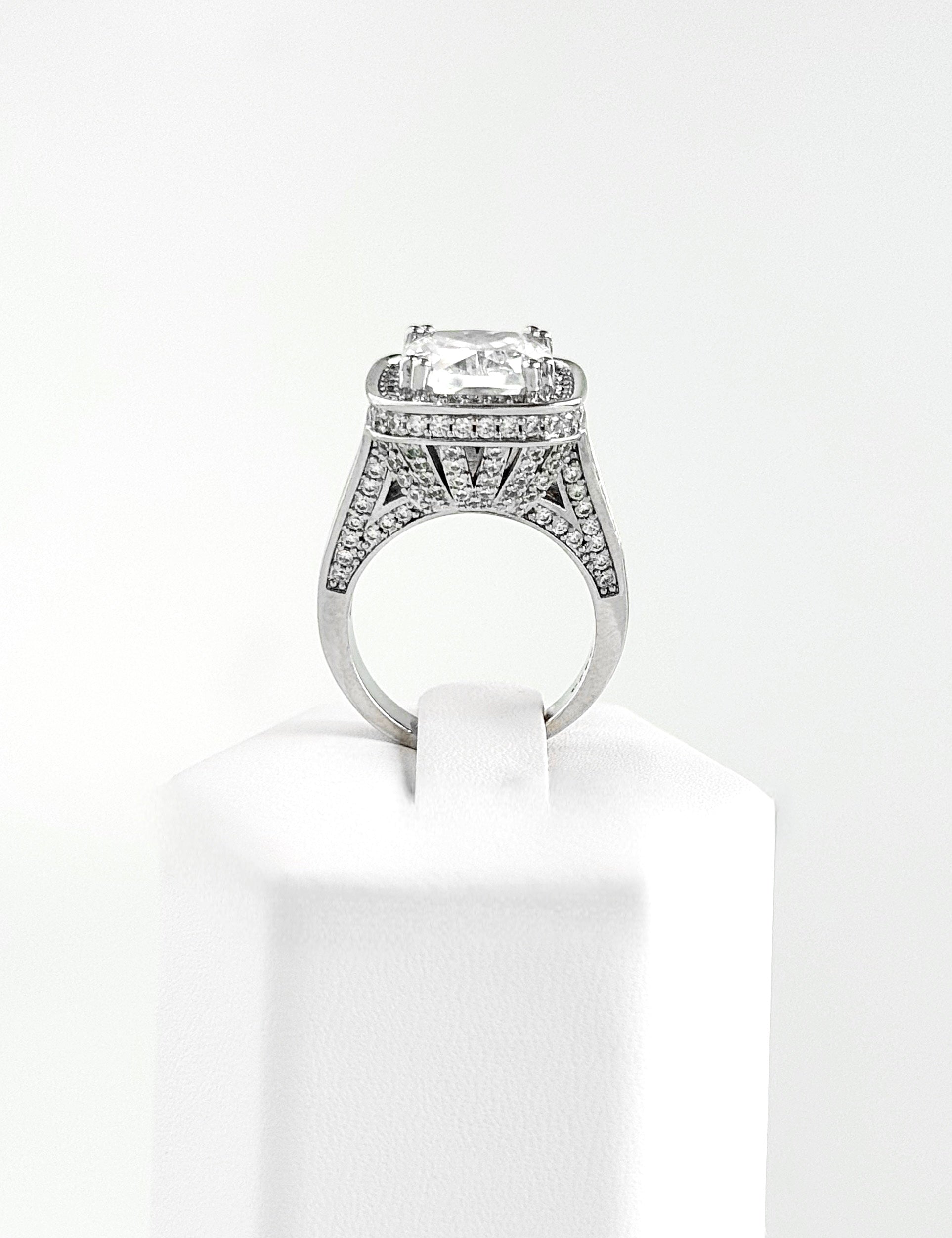 Glamorous Statement Ring-230 Jewelry-Chasing Bandits-Coastal Bloom Boutique, find the trendiest versions of the popular styles and looks Located in Indialantic, FL