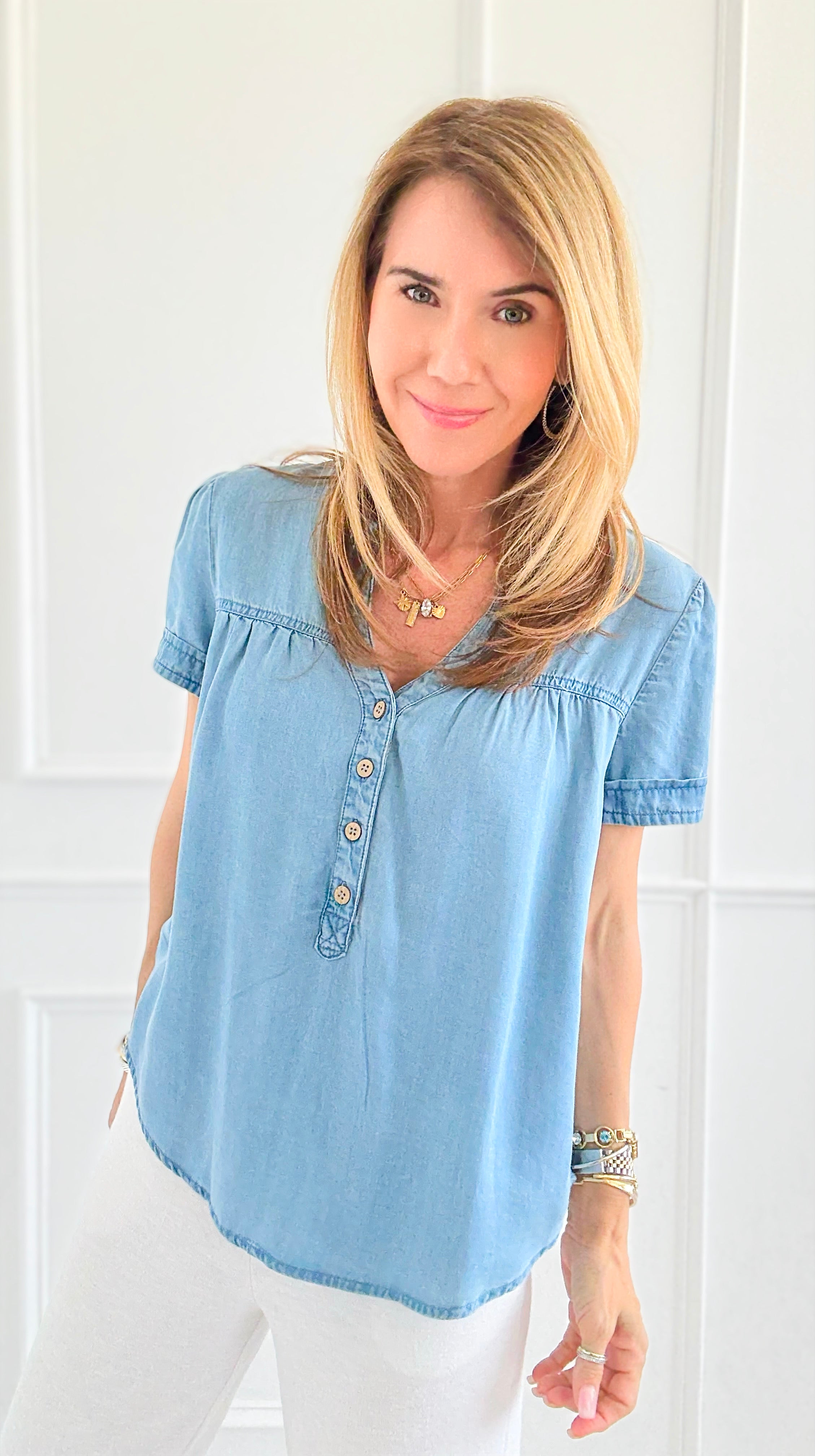 Relaxed V-Neck Chambray Top-110 Short Sleeve Tops-Blu Pepper-Coastal Bloom Boutique, find the trendiest versions of the popular styles and looks Located in Indialantic, FL