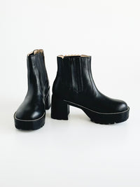 Chunky Platform Boots - Black-250 Shoes-Oasis Society-Coastal Bloom Boutique, find the trendiest versions of the popular styles and looks Located in Indialantic, FL