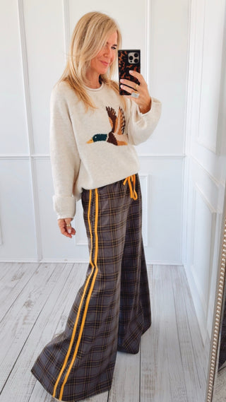 Flying Duck Graphic Sweater - Oatmeal