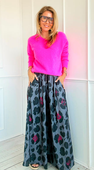 Graphite Glow Kapri Italian Pants