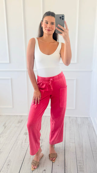 Off-Duty Wide-Leg Jogger Pants - Candy Red